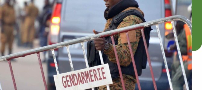 L’architecture de sécurité intérieure burkinabé face à la gestion d’une crise multidimensionnelle Niagalé Bagayoko et Mahamoudou Savadogo